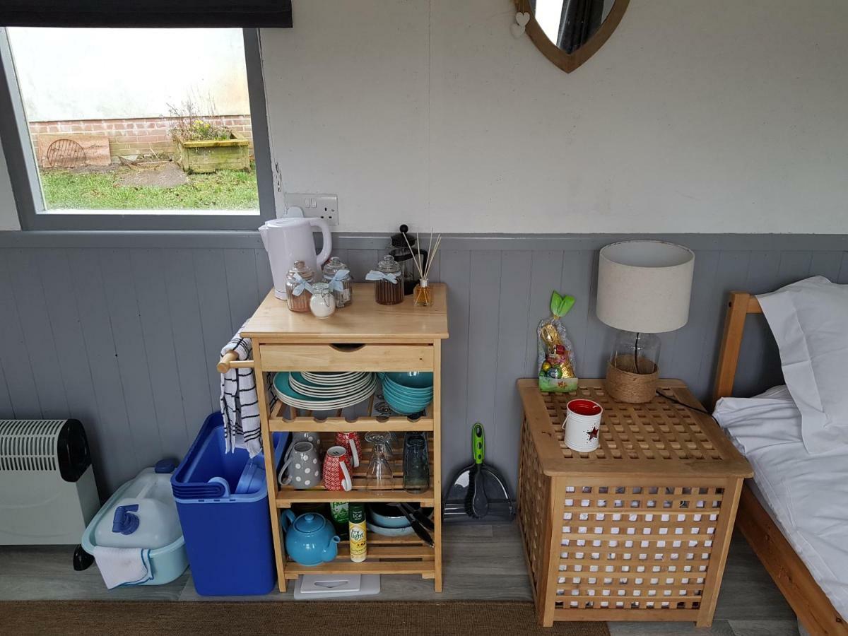 Acorn Camping And Caravan Park Llantwit Major Exterior photo