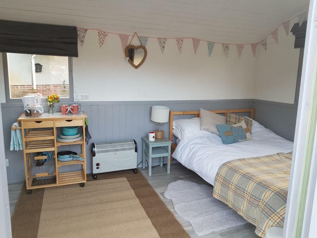 Acorn Camping And Caravan Park Llantwit Major Exterior photo