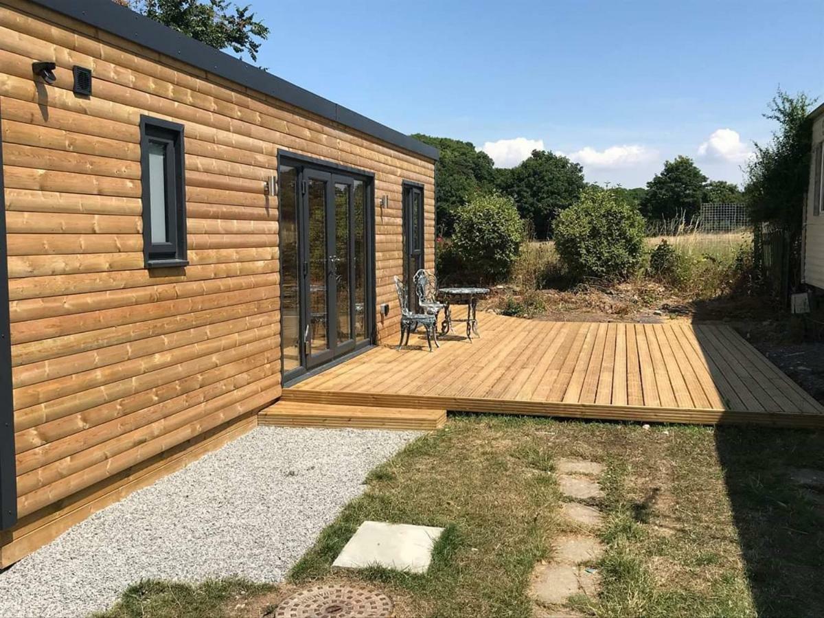 Acorn Camping And Caravan Park Llantwit Major Exterior photo